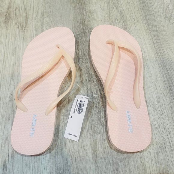 LOT OF 7 PAIRS OLD NAVY FLIP FLOPS. SIZE 6. New - Picture 10 of 14